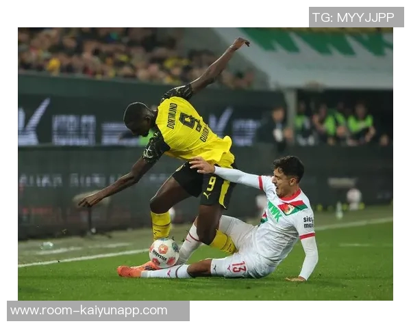 早报：斯洛特获利物浦全力支持多特小胜奥格斯堡继续争冠